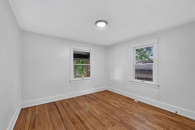 1011 N Osage Street, Independence, MO 64050