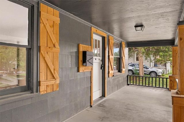 1011 N Osage Street, Independence, MO 64050