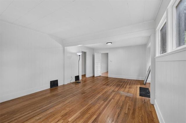 1011 N Osage Street, Independence, MO 64050
