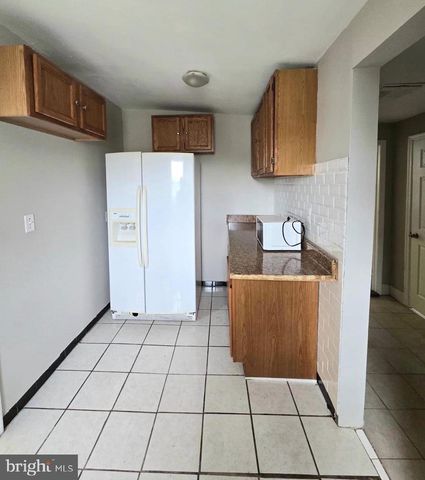 809 EASTERN AVE, Fairmount Heights, MD 20743