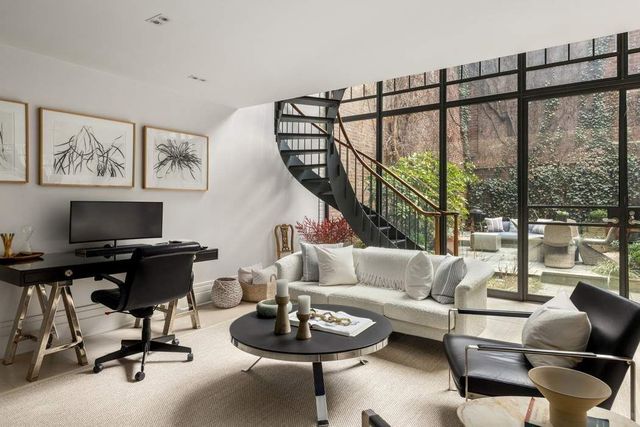 164 E 70th Street, New York City, NY 10021