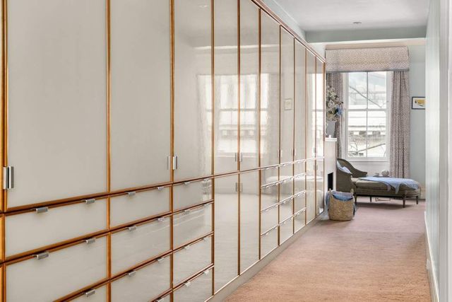 164 E 70th Street, New York City, NY 10021
