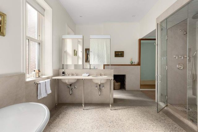 164 E 70th Street, New York City, NY 10021