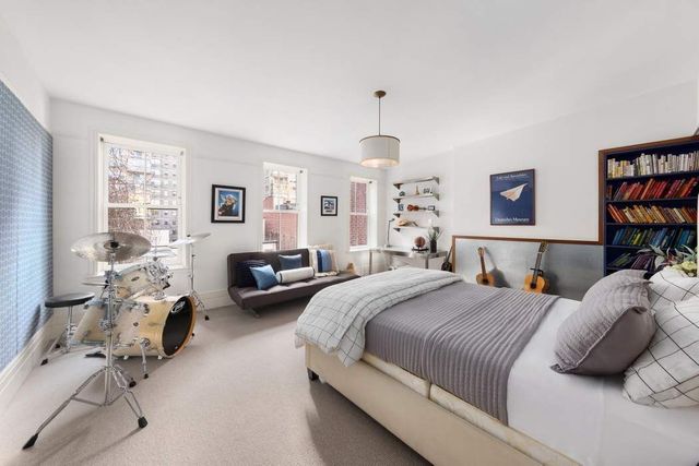 164 E 70th Street, New York City, NY 10021