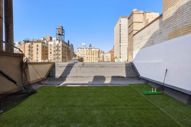 164 E 70th Street, New York City, NY 10021