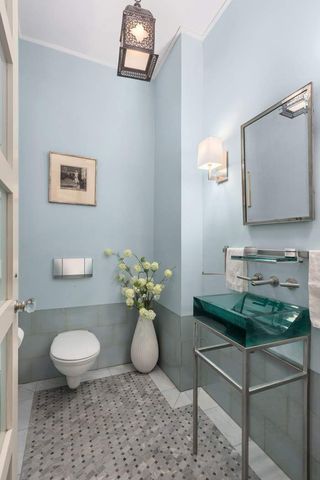 164 E 70th Street, New York City, NY 10021