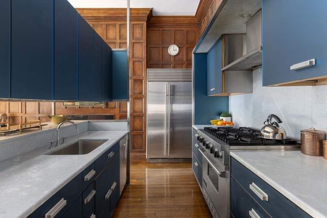 164 E 70th Street, New York City, NY 10021