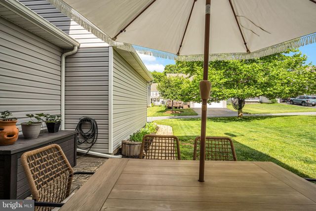 110 BASIL ST, Marietta, PA 17547