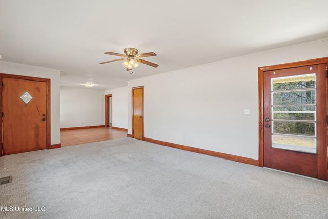 1501 Eatonville Road, Hattiesburg, MS 39401