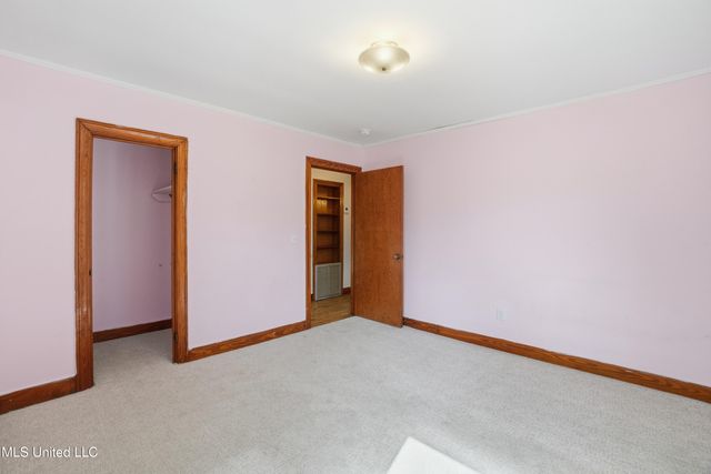 1501 Eatonville Road, Hattiesburg, MS 39401