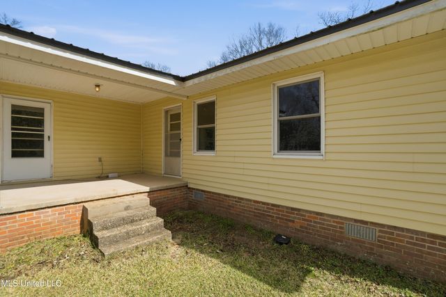1501 Eatonville Road, Hattiesburg, MS 39401