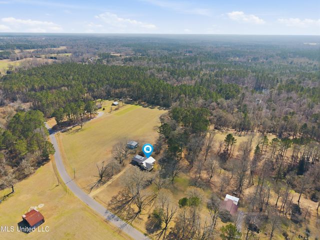 1501 Eatonville Road, Hattiesburg, MS 39401