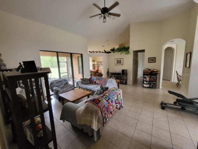 6075 SW 282ND STREET, Newberry, FL 32669