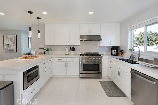 9429 El Valle, Fountain Valley, CA 92708