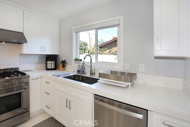 9429 El Valle, Fountain Valley, CA 92708