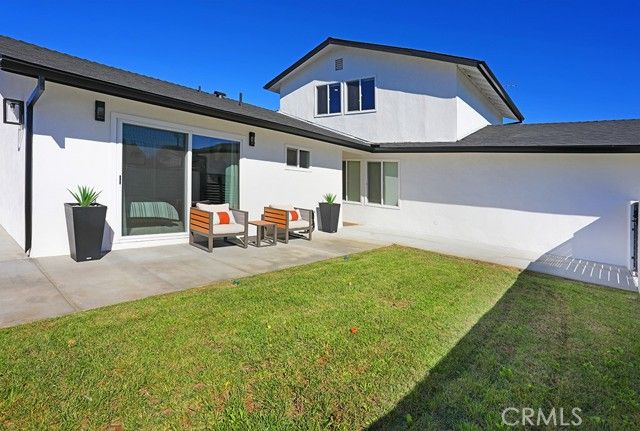 9429 El Valle, Fountain Valley, CA 92708