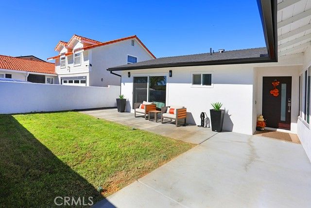 9429 El Valle, Fountain Valley, CA 92708