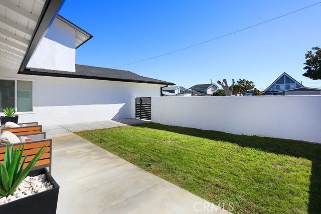 9429 El Valle, Fountain Valley, CA 92708