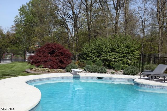 87 High Ridge Rd, Montgomery Twp., NJ 08558