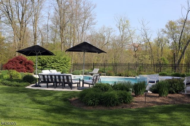 87 High Ridge Rd, Montgomery Twp., NJ 08558