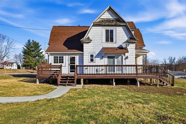 12 west Main Street, Central City, IA 52214
