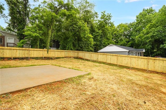 3630 Old Vineyard Road, Winston-salem, NC 27104