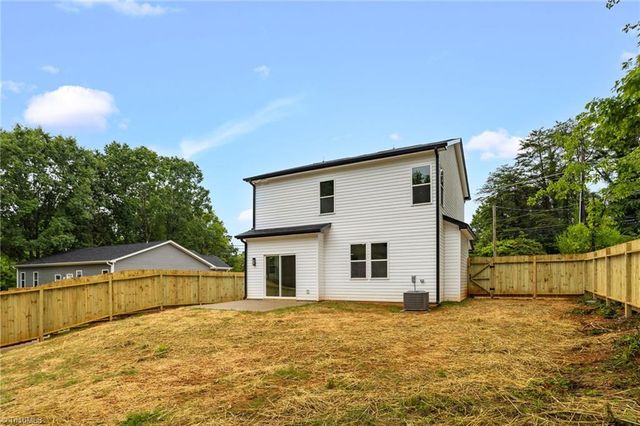 3630 Old Vineyard Road, Winston-salem, NC 27104