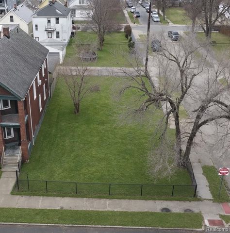 4665 Central Street, Detroit, MI 48210
