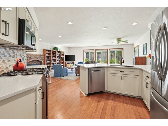 10580 Sw 135TH Ave, Beaverton, OR 97008