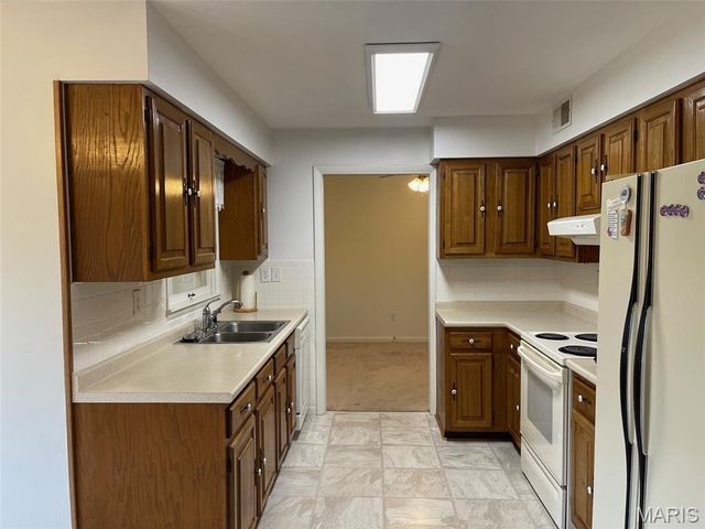 316 Sherlock Drive, Fredericktown, MO 63645