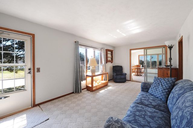 2665 Maryland Avenue E, Maplewood, MN 55119