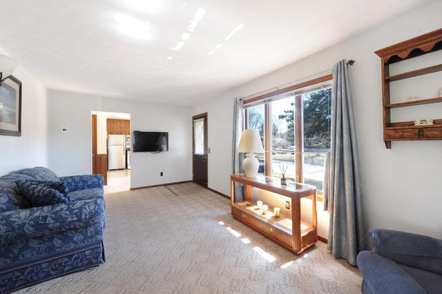 2665 Maryland Avenue E, Maplewood, MN 55119