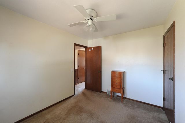 2665 Maryland Avenue E, Maplewood, MN 55119