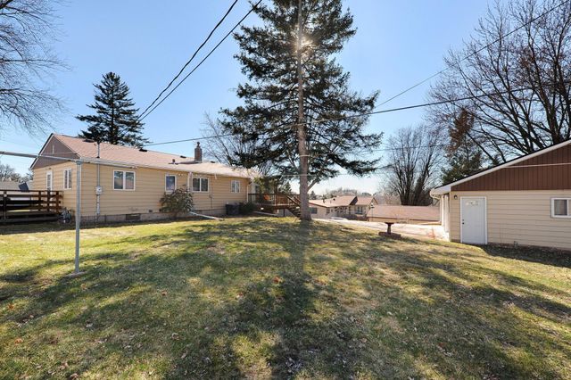 2665 Maryland Avenue E, Maplewood, MN 55119