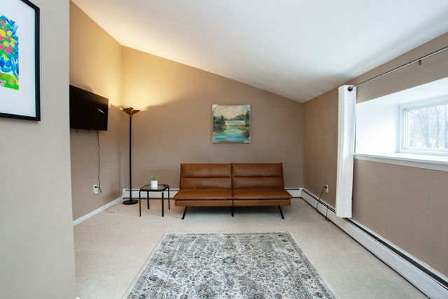 50 East Hill Road APT 4A, Canton, CT 06019