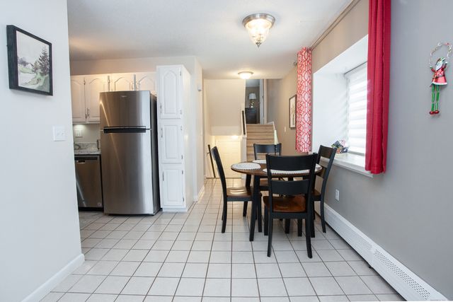 50 East Hill Road APT 4A, Canton, CT 06019