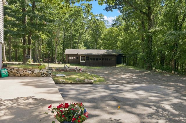 636 Highland St, Holliston, MA 01746