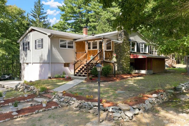 636 Highland St, Holliston, MA 01746