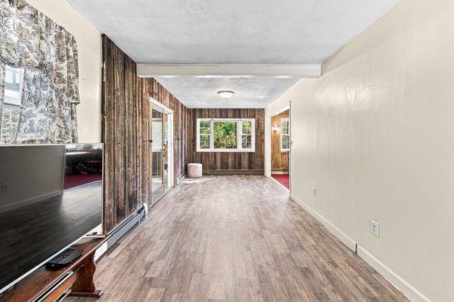 636 Highland St, Holliston, MA 01746