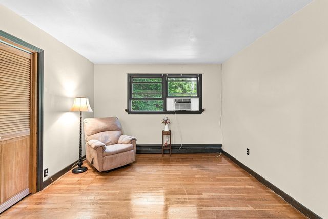 636 Highland St, Holliston, MA 01746