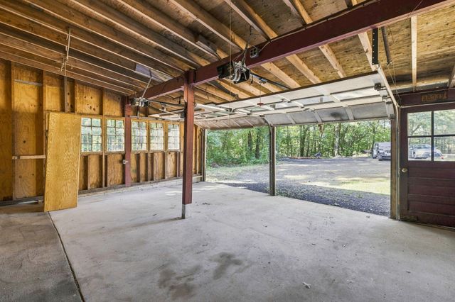 636 Highland St, Holliston, MA 01746