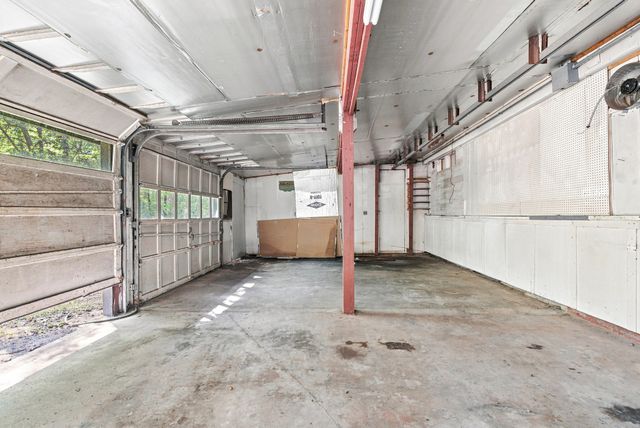636 Highland St, Holliston, MA 01746
