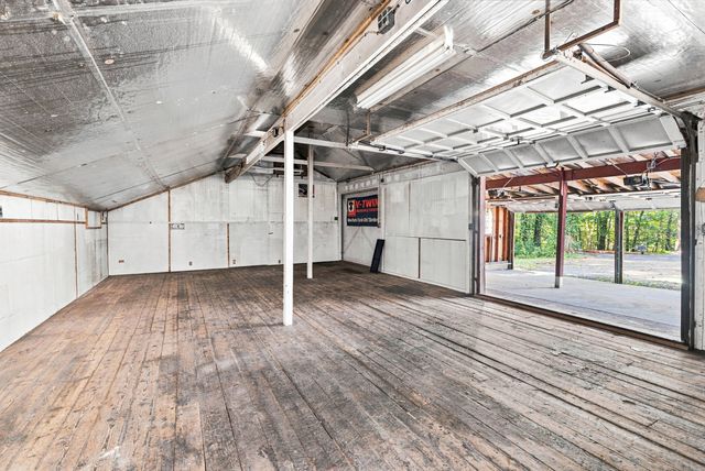 636 Highland St, Holliston, MA 01746