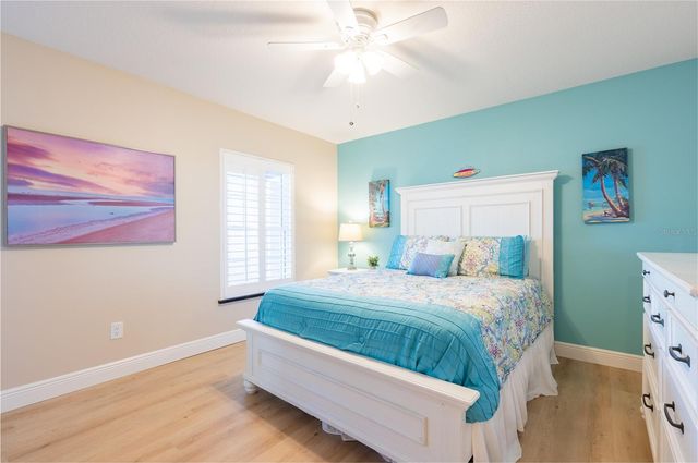 213 75TH STREET, Holmes Beach, FL 34217