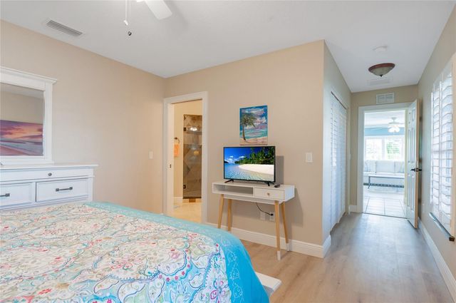 213 75TH STREET, Holmes Beach, FL 34217