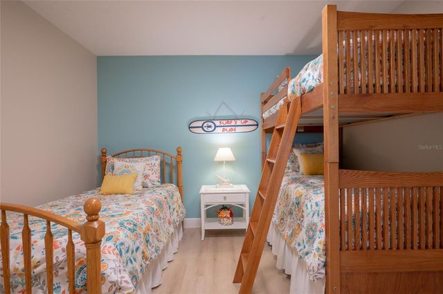 213 75TH STREET, Holmes Beach, FL 34217