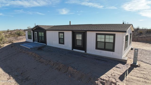 33013 W Cambridge Avenue, Tonopah, AZ 85354