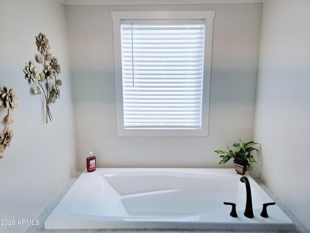 33013 W Cambridge Avenue, Tonopah, AZ 85354