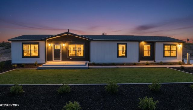 33013 W Cambridge Avenue, Tonopah, AZ 85354