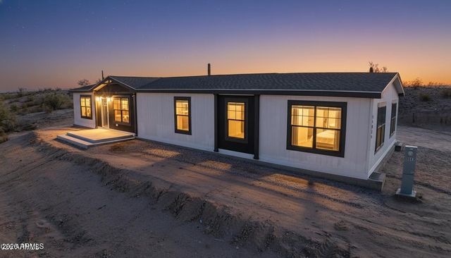 33013 W Cambridge Avenue, Tonopah, AZ 85354